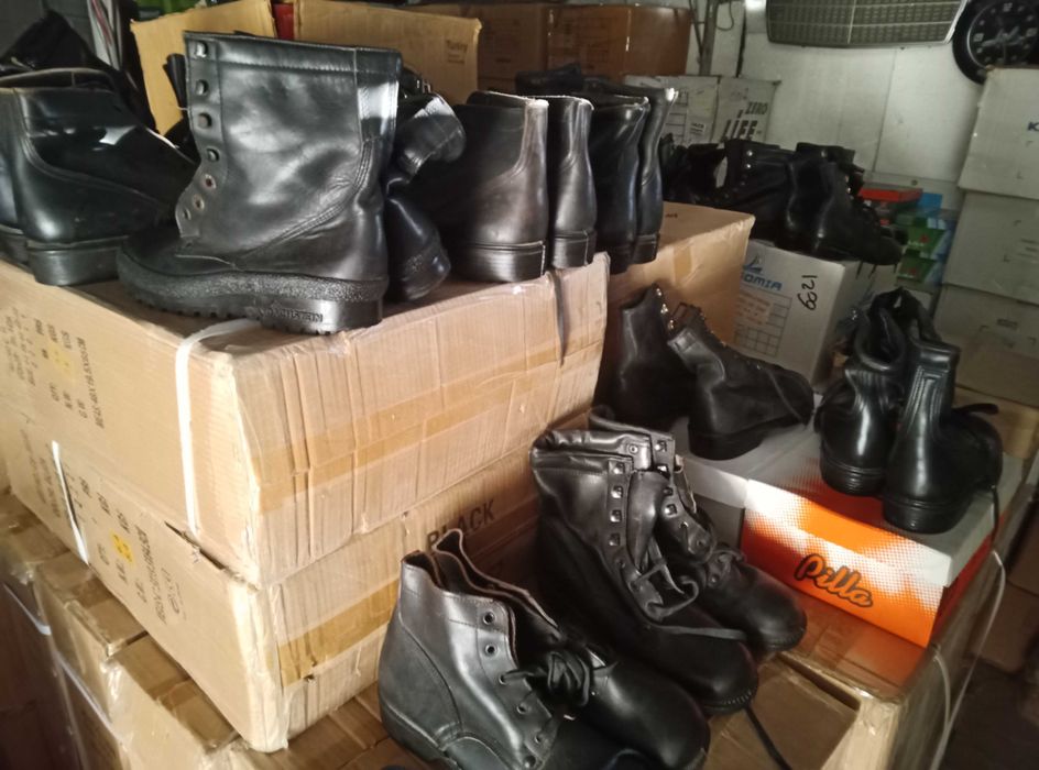 Продавам кубинки -нови от естествена кожа