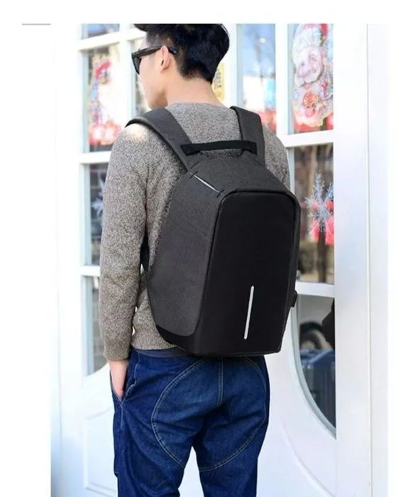 Rucsac antifurt negru