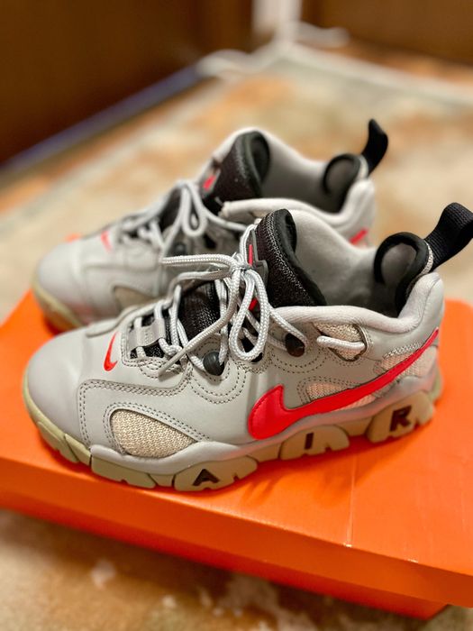 Pantofi sport dama Nike Air Barrage Low