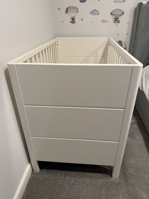 Patut bebe de vanzare