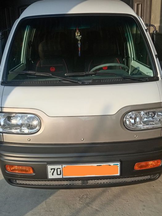 Assalomu alaykum hanmaga 2024 yil Damas sotuvga quyildi. 
1.Yil 2024.