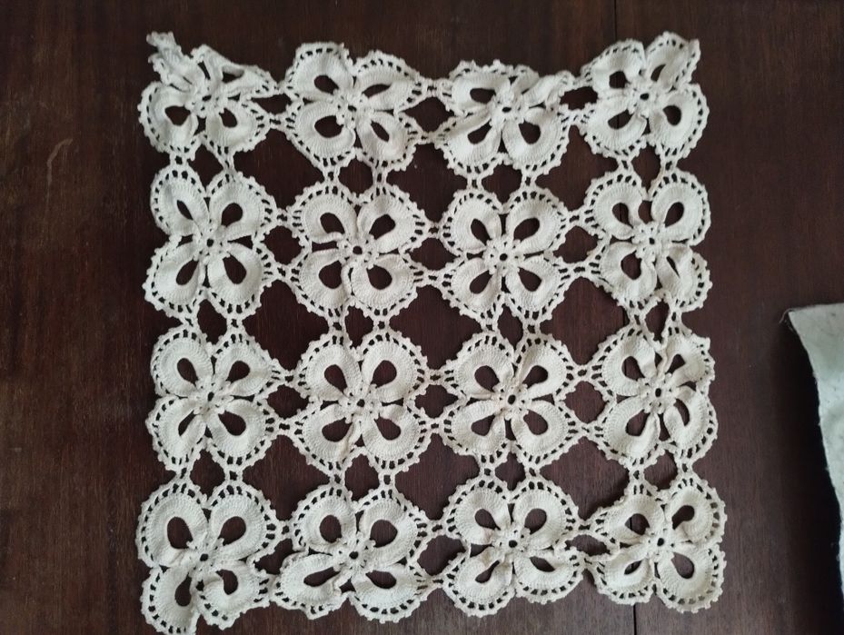 Чисто нови ръчно плетени карета-нови