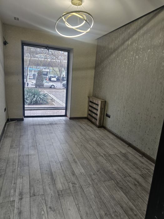 Сдаётся нежилое помещение под офис на Ц-6. 110м2.