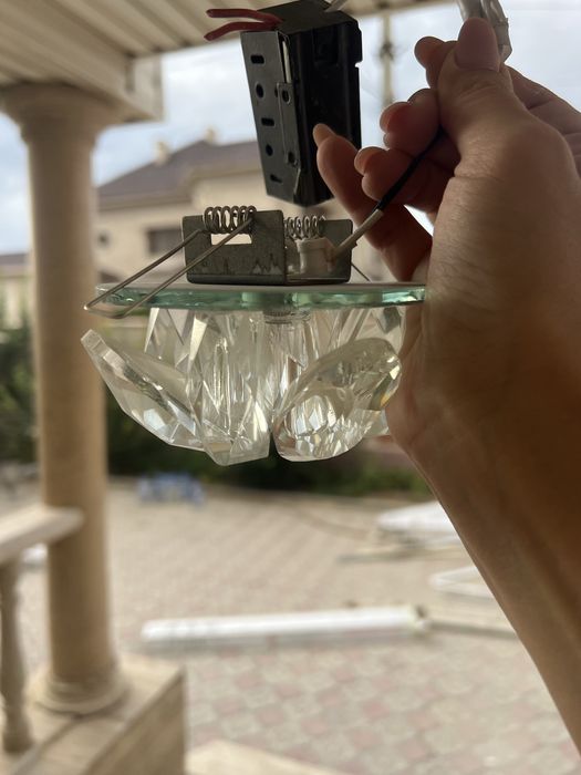 Точечный , люстра