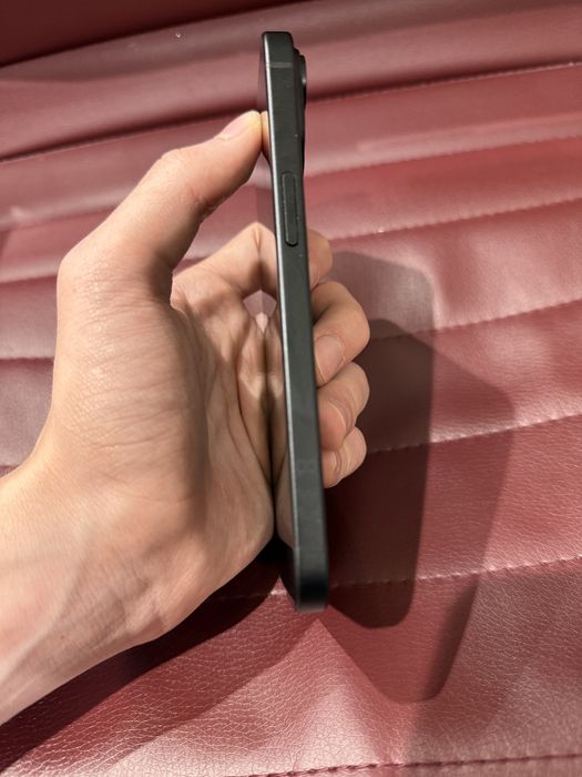 iphone 15 в идеальном состоянии