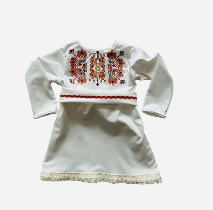 Бебешка рокля с шевица / народна носия за момиче