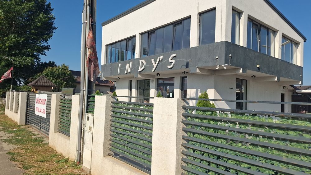 Închiriez spațiu comercial/ Resturant  complet