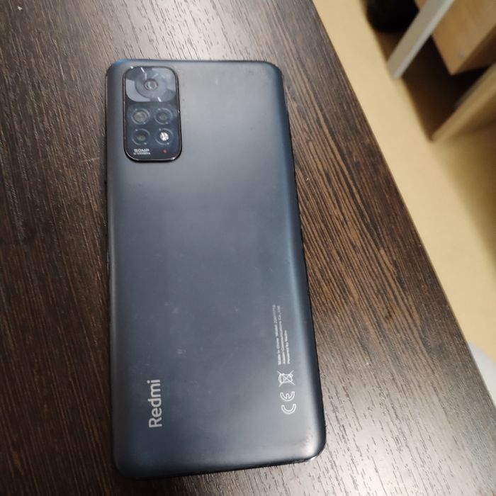 Продам смартфон ноут 11s