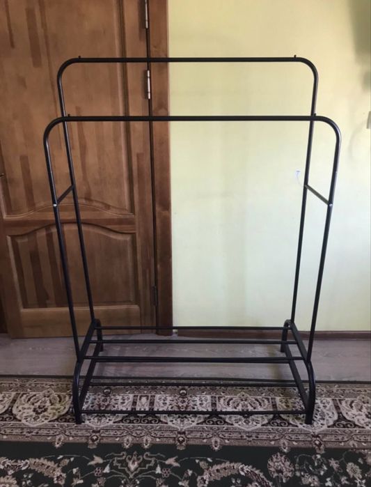 вешалка напольная