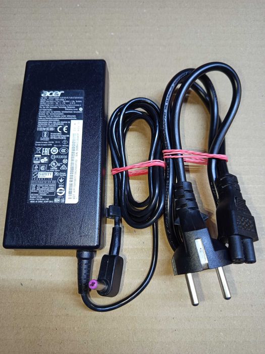 Încărcător laptop original Acer 19V 7,1A 135w mufa mov funcțional
