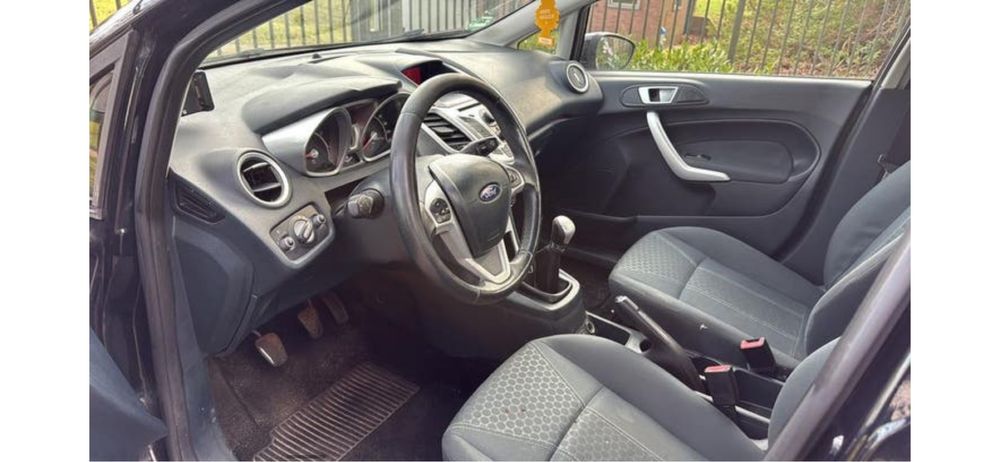 Ford fiesta titanium