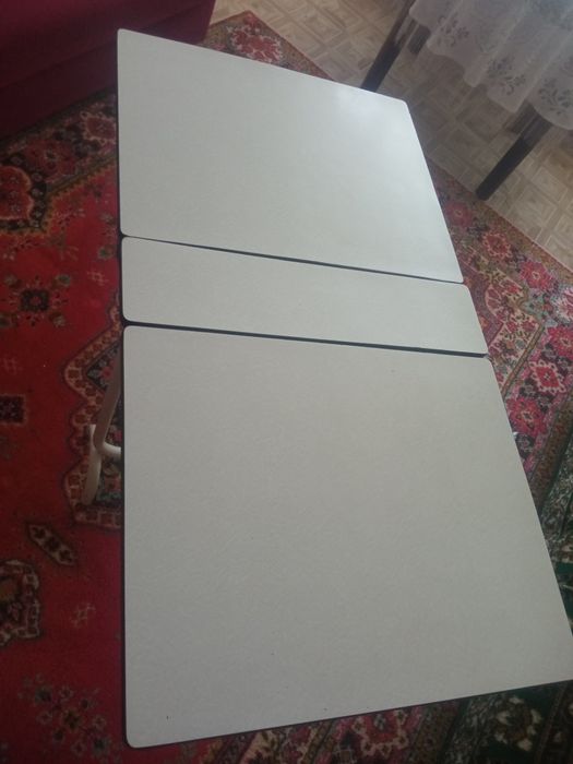 Кухонный раздвижной стол