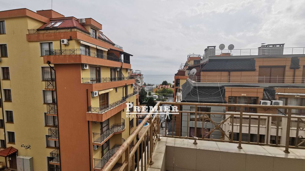 Продава се Тристаен апартамент в Свети Влас - 120 кв.м за 875 €/кв.м - Снимка #3