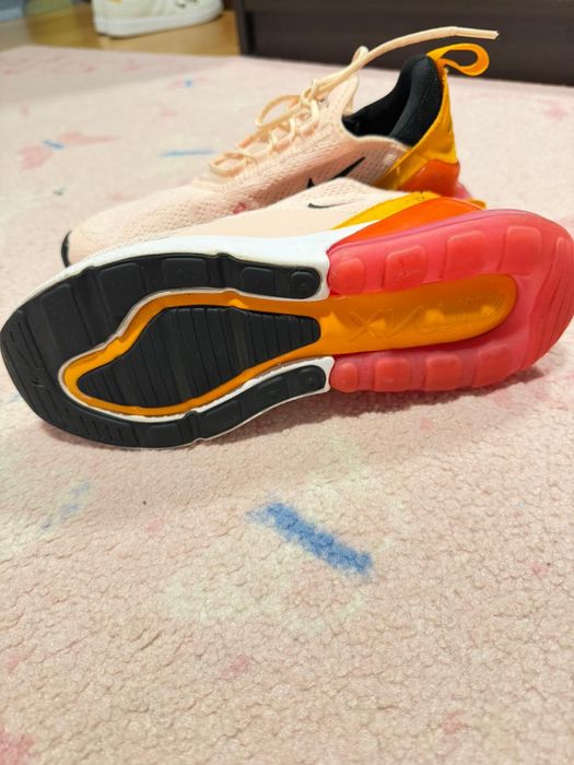 Nike Air Max 270-Washed Coral/Black/Laser fuchsia
