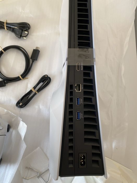 ps5 slim disc 1tb NOU factura și garanție 2ani altex