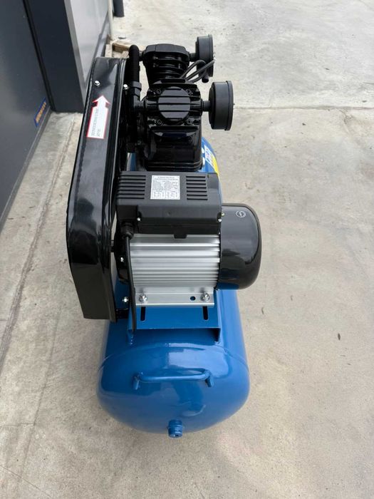 Компресор за въздух 100L 3 НР  2.2 кв усилен дебит 8 бара - 360 л/м