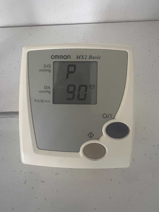 Апарат за кръвно налягане OMRON