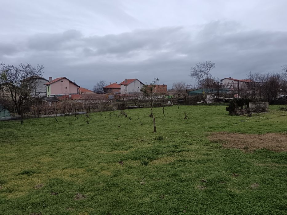 Продавам място в квартал Банево в гр. Бургас