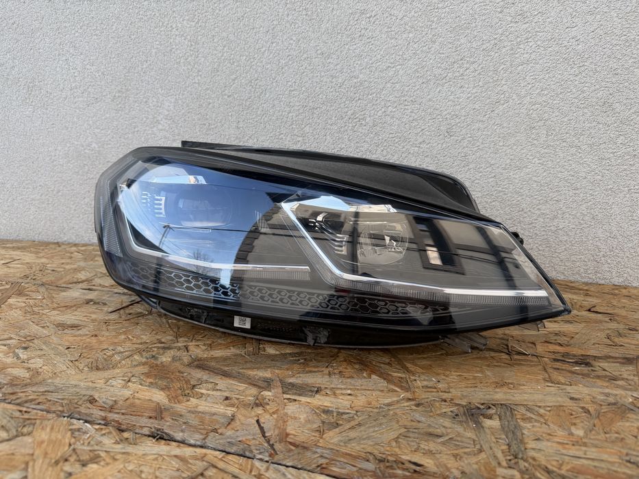 Far dreapta VW Golf 7 7.5 Facelift Full LED Original Europa