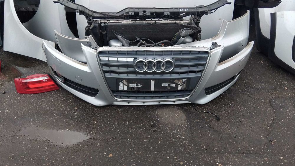 Bara fata Audi A5 an 2010