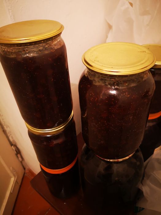 Продам варенье из лесной ягоды.