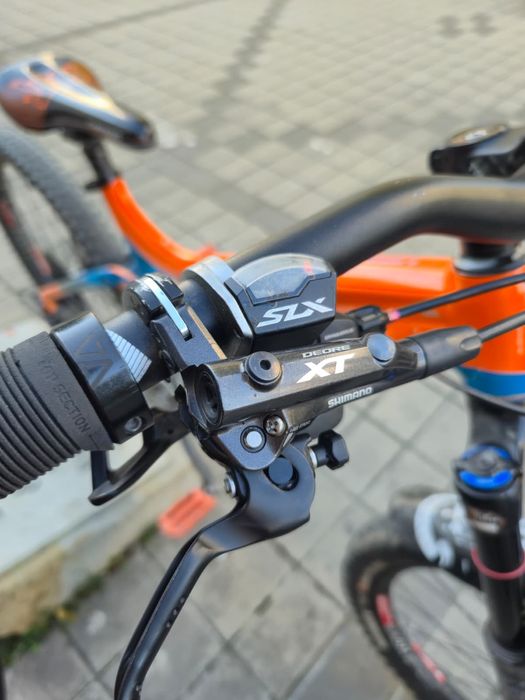 Bicicleta full giant reign