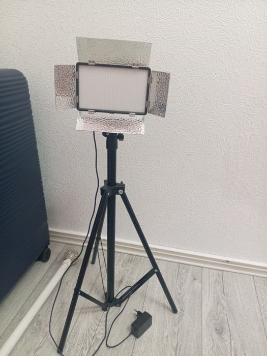 Штатив с подсветкой