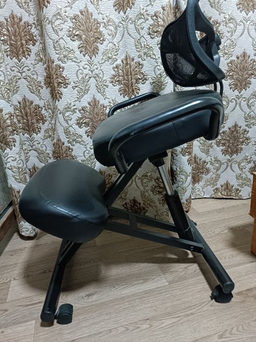 Стул ортопедический