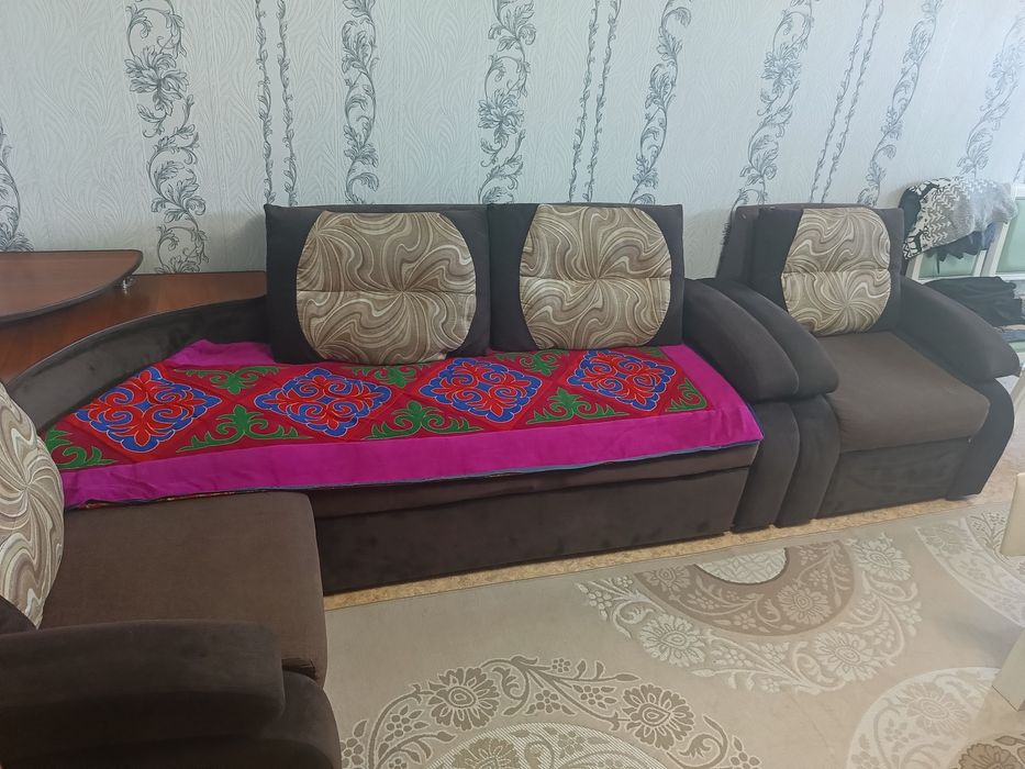 Угловой диван...