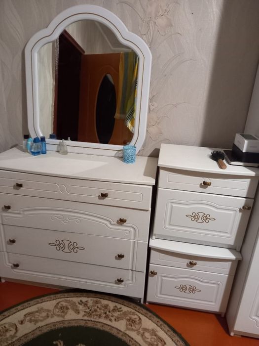 Продам спальный гарнитур Беларусь.