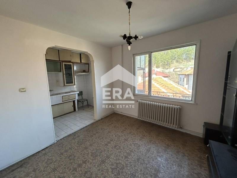 Етаж от къща в кв.,,Хисаря ,,