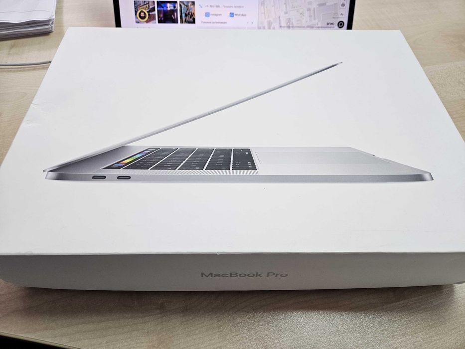 Macbook pro 15, 2017, Core i7, 16G/1Tb/ Touch Bar