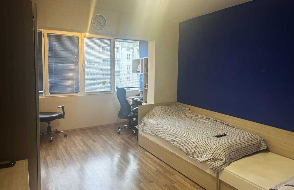 Продава се Тристаен апартамент в Варна, Възраждане 4 - 90 кв.м за 1360 €/кв.м - Снимка #5