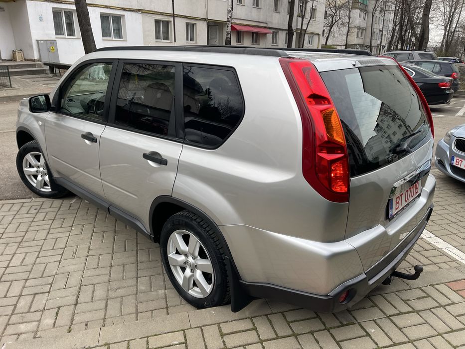 Nissan X trail T31 2.0dci 150cp 4x4 Decuplabil La Buton An 2008