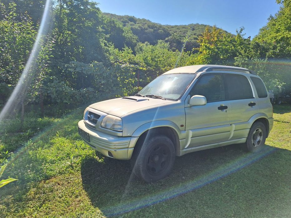 Vând piese suzuki grand  vitara