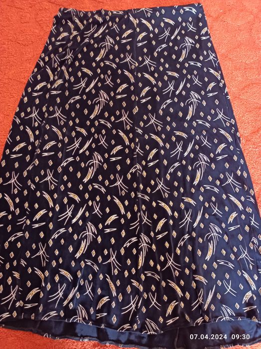 Костюм женский нарядный