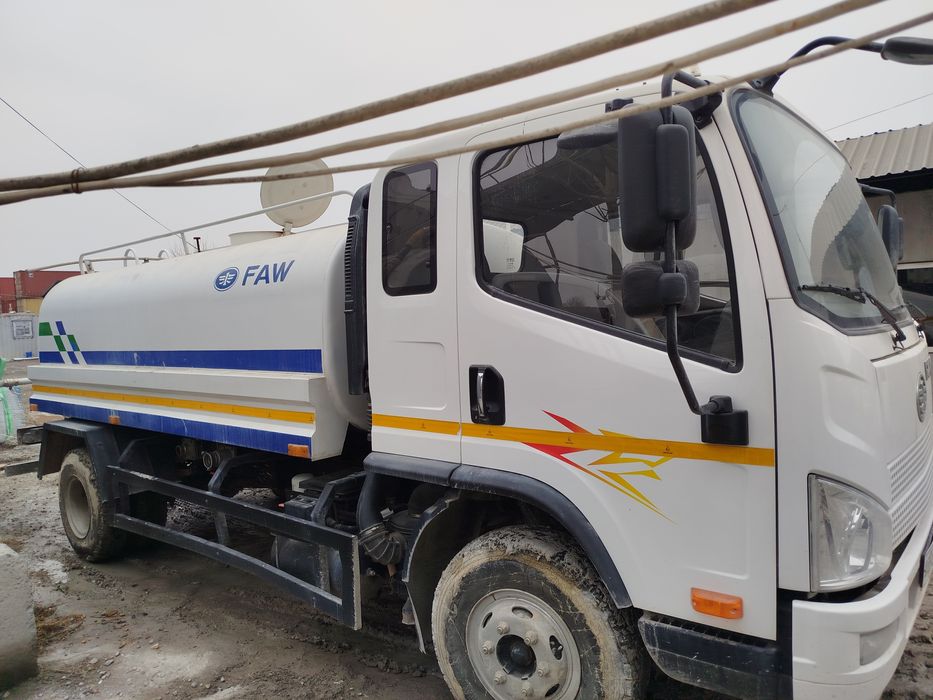 Водавоз сотилади