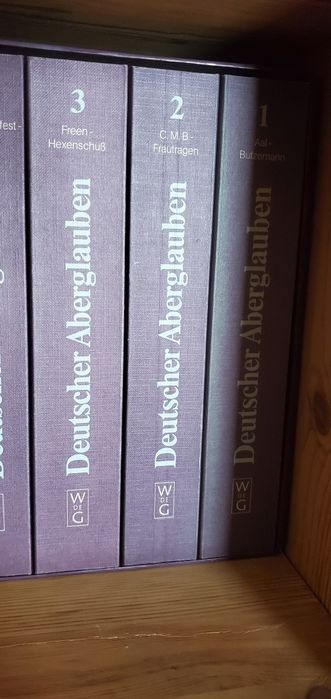 Handwörterbuch des deutschen Aberglaubens
Herausgegeben von: Eduard Ho