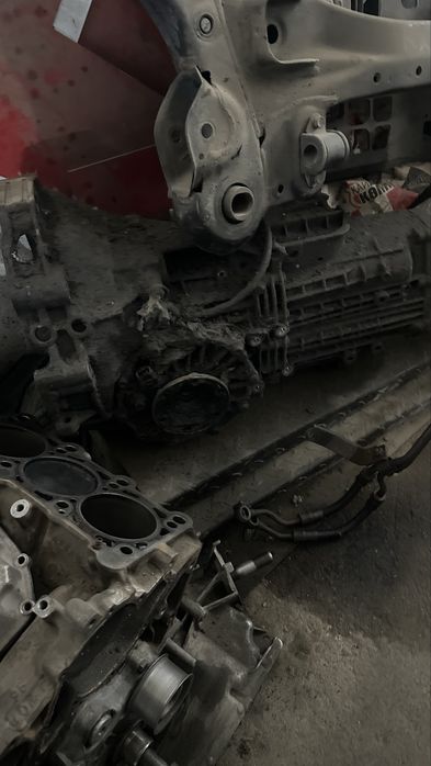 Продам Блок Коленвал Audi a6 c4 2.8