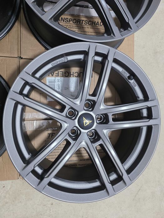 Jante 18 Cupra VW Passat Alltrack VW Tiguan Skoda Karok Scout 8J et 30 5x112