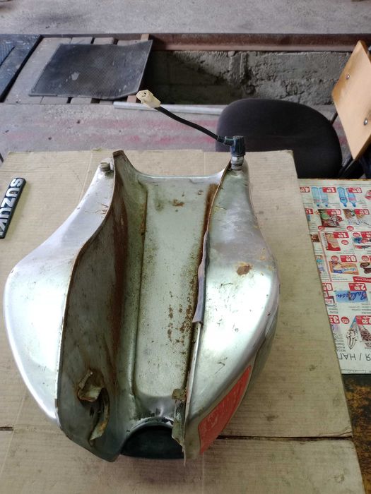 Резервоар априлия