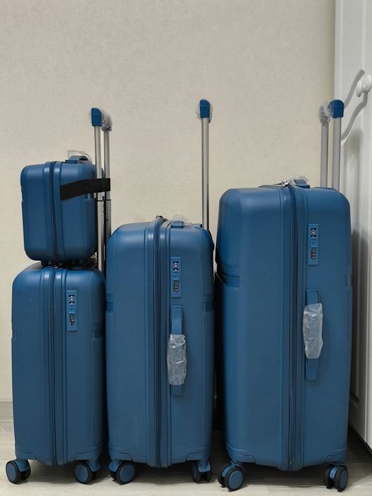 Чемодан размера S