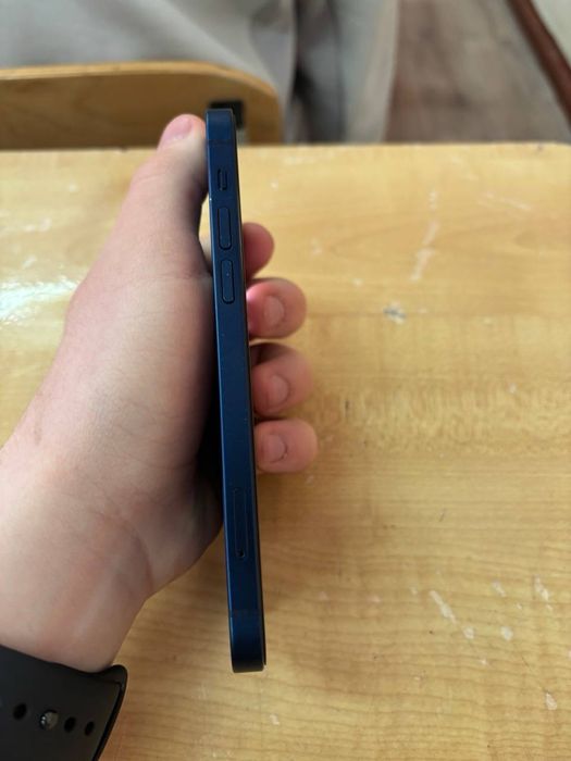 Аифон 12 в хорошем состоянии