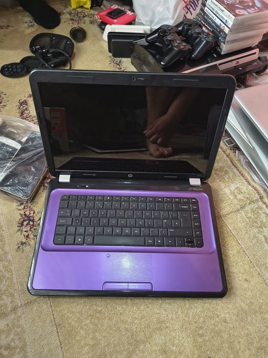 Vând laptopuri pentru piese unele chiar functionale