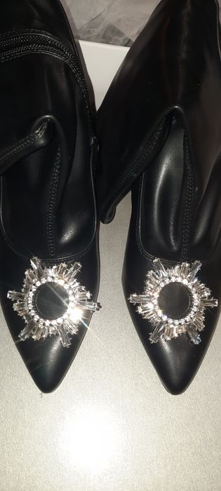 Елегантни кожени боти на ток