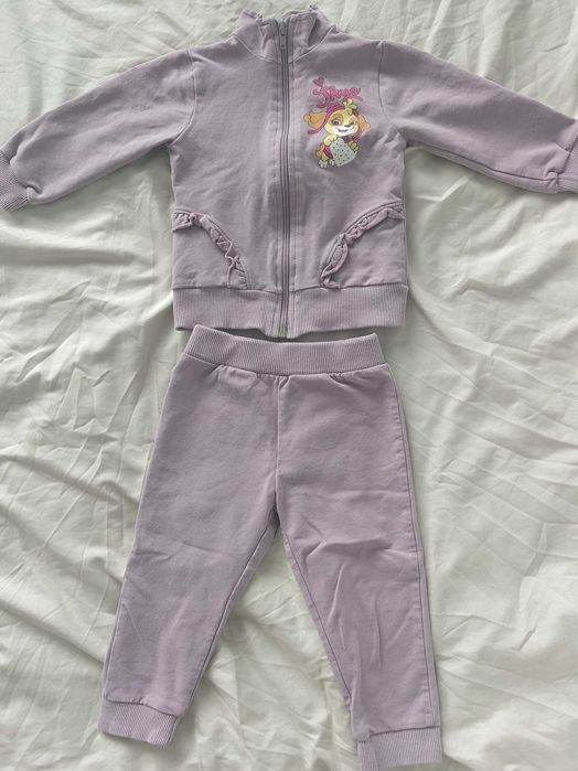 Дрехи на лот за момиченце