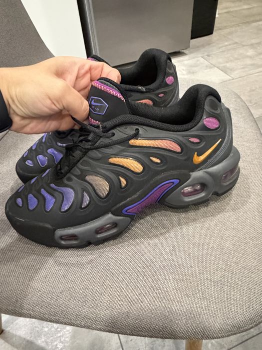Маратонки Nike air max plus Drift 37,5н