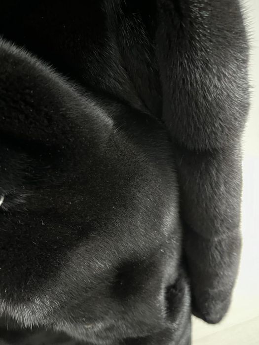 Продам шубу норковую