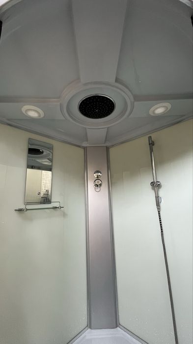 Душевая кабина 120х120 см