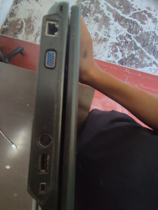 Продам ноутбук Acer 2000 гадов